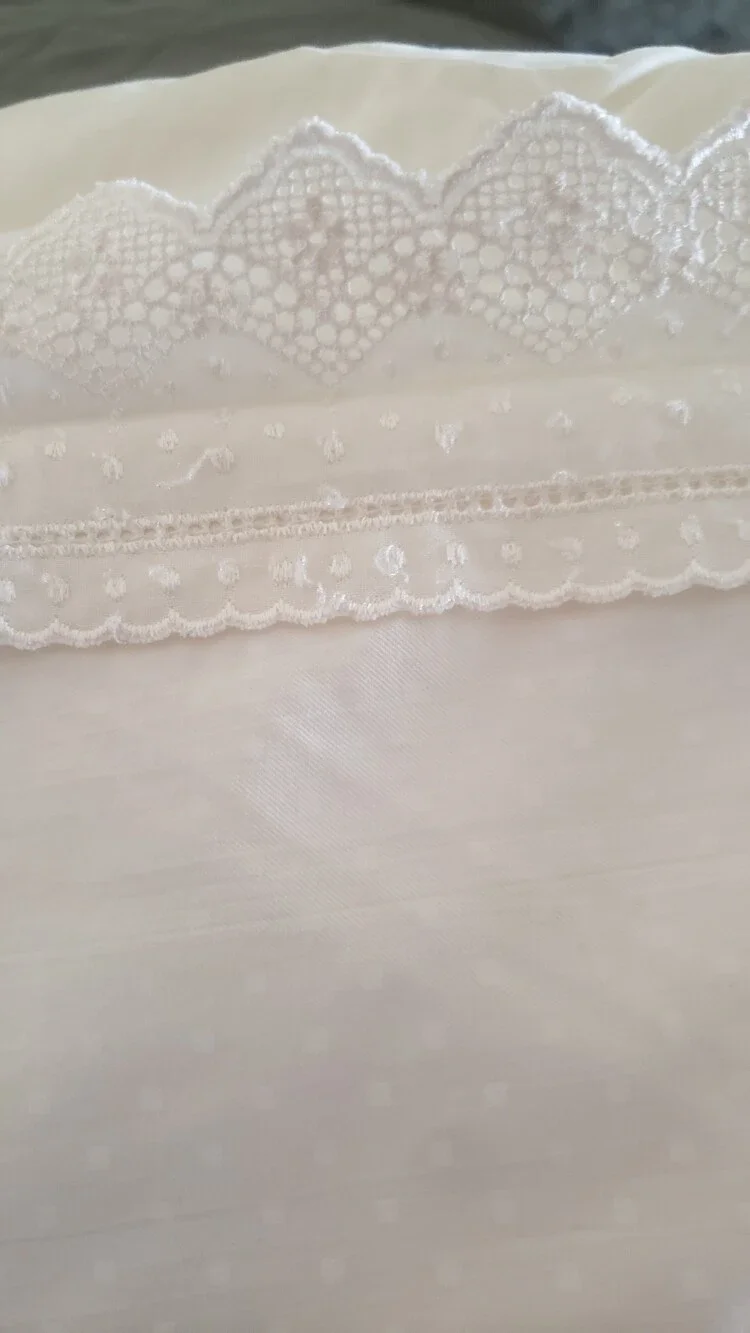 White Lace-Trim Queen Duvet